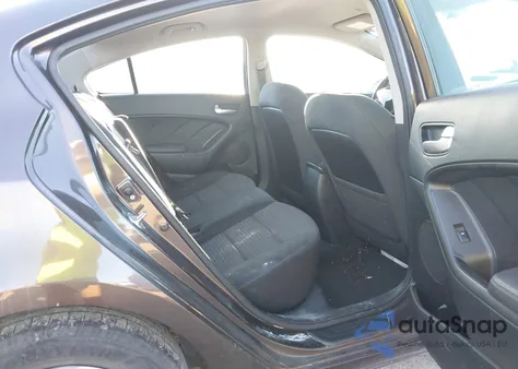 2017 Kia Forte Lx z USA, uszkodzony, nr VIN 3KPFL4A73HE073922